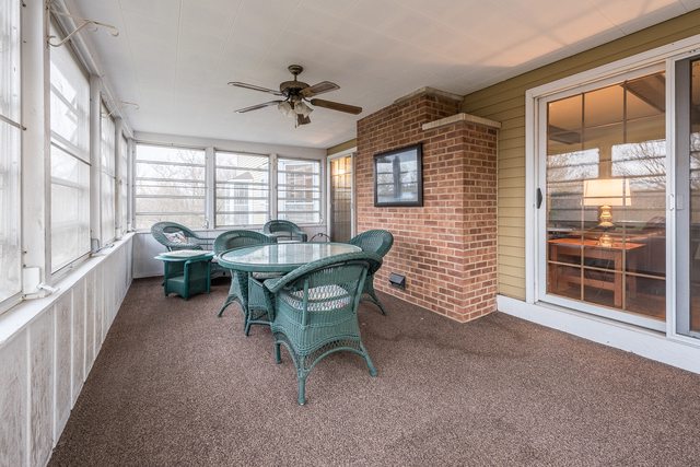 2203 Stonegate Ln, Wheaton, IL 60189 photo 14
