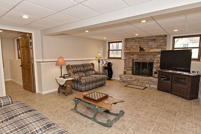 2605 Stilling Ln, Mchenry, IL 60050 photo 17
