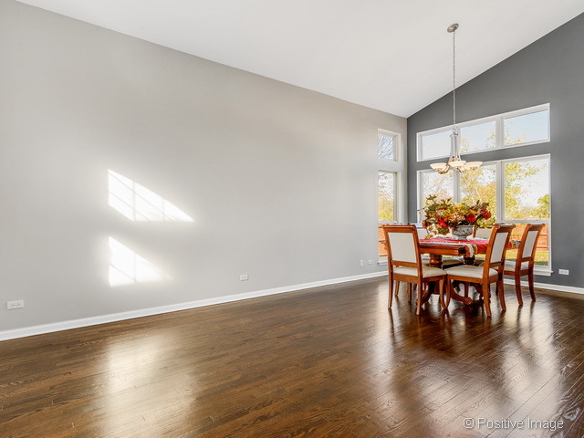 848 Tallgrass Dr, Bartlett, IL 60103 photo 6