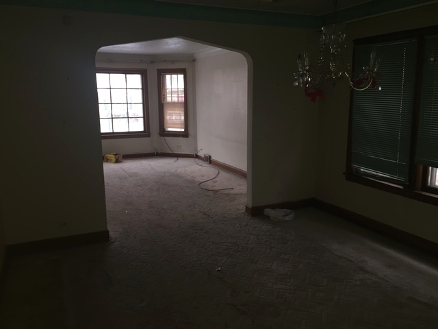 7326 S Artesian Ave, Chicago, IL 60629 photo 4