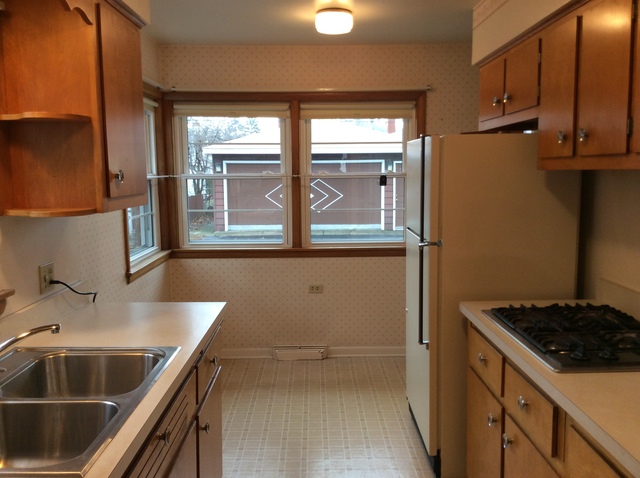 837 S Spring Rd, Elmhurst, IL 60126 photo 4