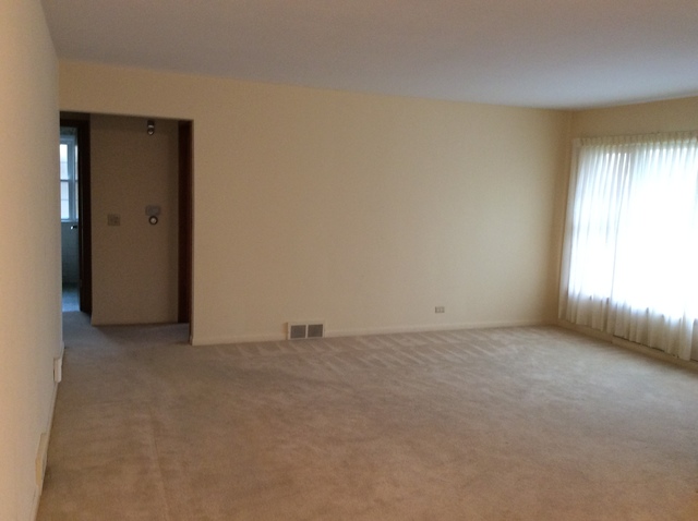 837 S Spring Rd, Elmhurst, IL 60126 photo 2
