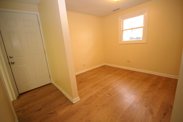 268 E Cleburne Ave, Bartlett, IL 60103 photo 21