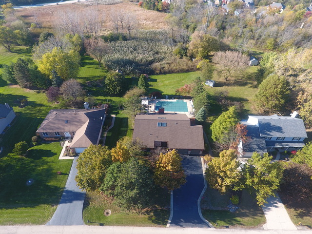 742 Braintree Ln E, Bartlett, IL 60103 photo 19