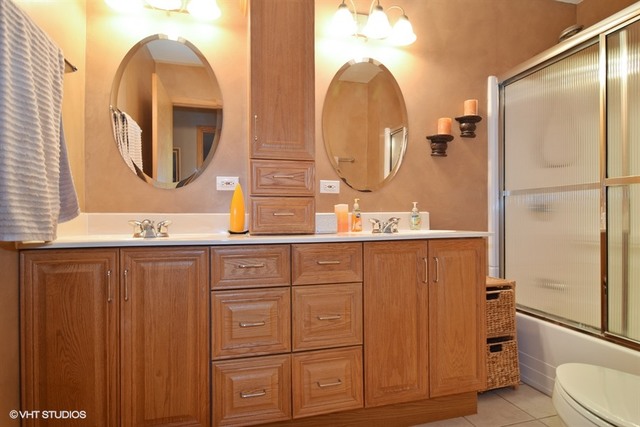 742 Braintree Ln E, Bartlett, IL 60103 photo 10