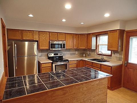 422 E Steward St, Plano, IL 60545 photo 5
