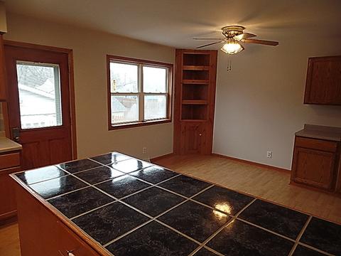 422 E Steward St, Plano, IL 60545 photo 6