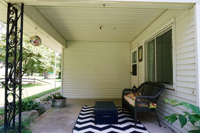 405 E Main St, Sidney, IL 61877 photo 3