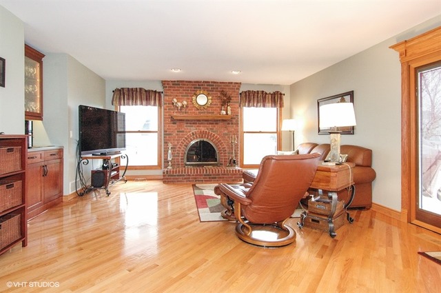 401 Fieldcrest Dr, Algonquin, IL 60102 photo 11