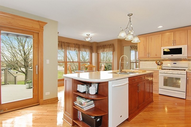 401 Fieldcrest Dr, Algonquin, IL 60102 photo 7