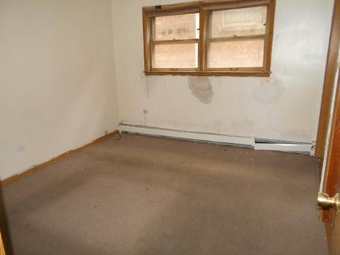 7319 S Artesian Ave, Chicago, IL 60629 photo 12