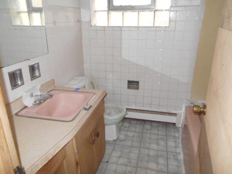 7319 S Artesian Ave, Chicago, IL 60629 photo 5