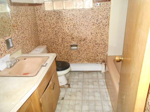 7319 S Artesian Ave, Chicago, IL 60629 photo 11