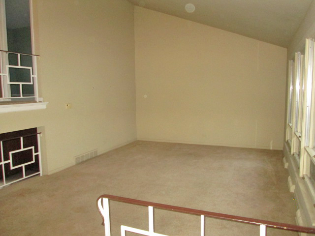 515 Elm St, Glenview, IL 60025 photo 2