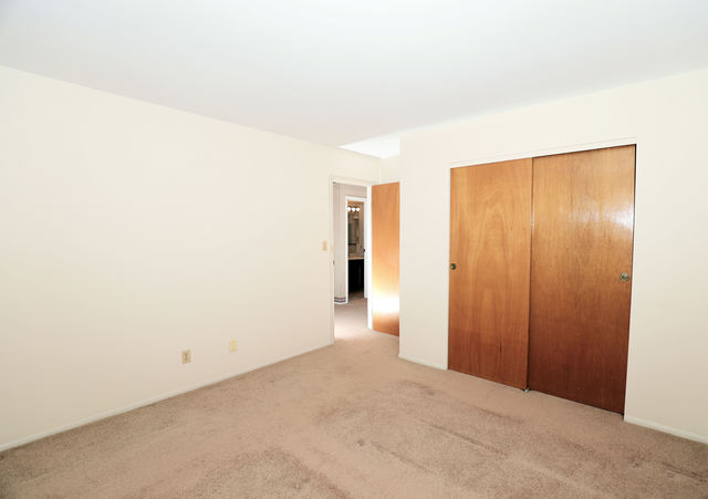 4009 Maple Ave, Mchenry, IL 60050 photo 14