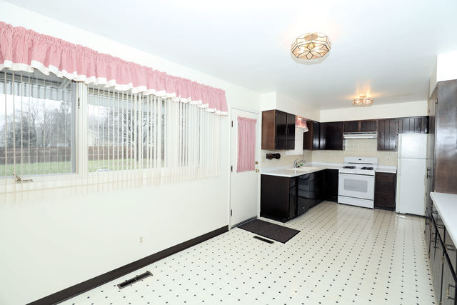 4009 Maple Ave, Mchenry, IL 60050 photo 7