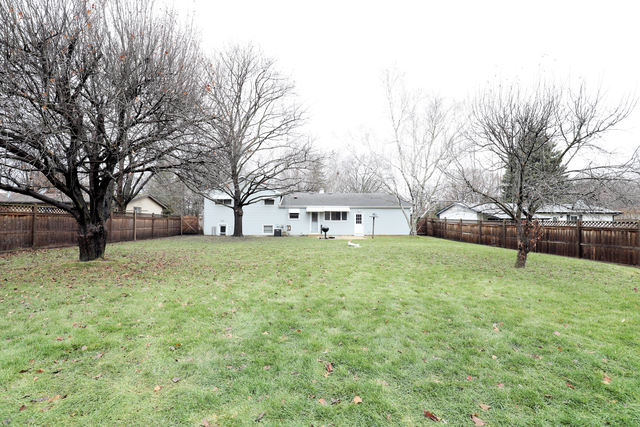 4009 Maple Ave, Mchenry, IL 60050 photo 24