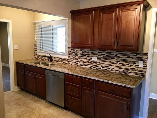 1850 Ashley Rd, Hoffman Estates, IL 60169 photo 11