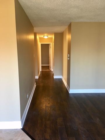 1850 Ashley Rd, Hoffman Estates, IL 60169 photo 5