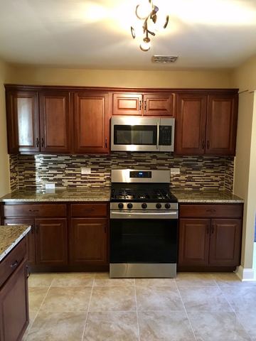 1850 Ashley Rd, Hoffman Estates, IL 60169 photo 8
