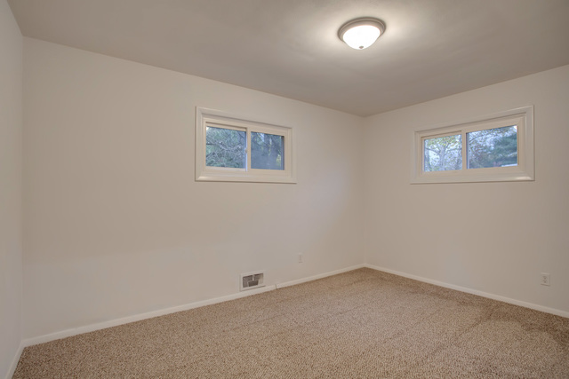 1601 Jeanne St, Champaign, IL 61821 photo 8