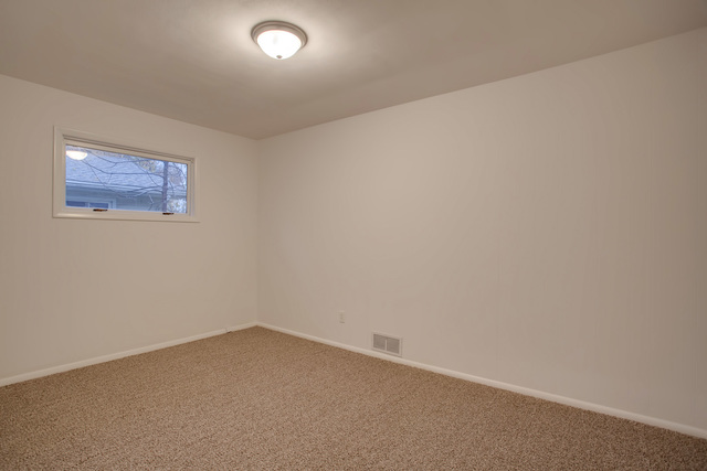 1601 Jeanne St, Champaign, IL 61821 photo 11