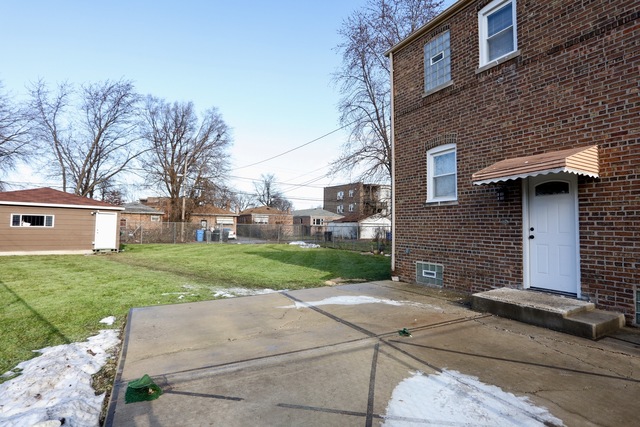 1322 E 89th Pl, Chicago, IL 60619 photo 16