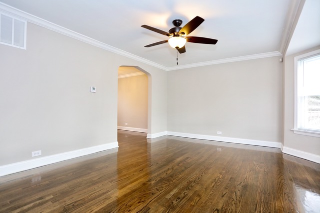 1322 E 89th Pl, Chicago, IL 60619 photo 2