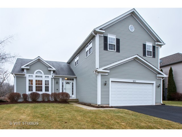631 Hackberry Ln, Algonquin, IL 60102 photo 1