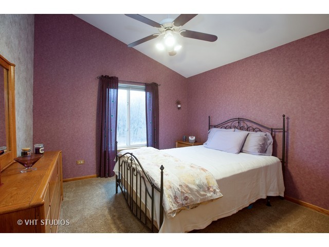 631 Hackberry Ln, Algonquin, IL 60102 photo 14