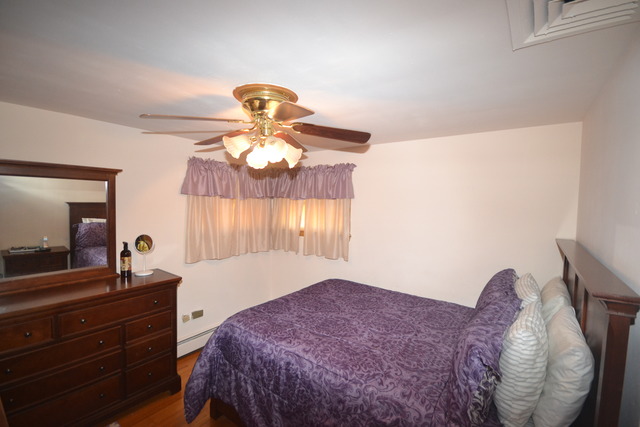 51 E 124th Pl, Chicago, IL 60628 photo 11