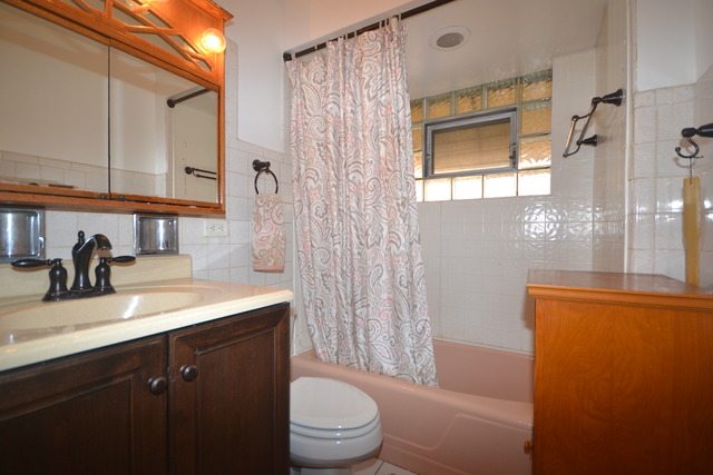 51 E 124th Pl, Chicago, IL 60628 photo 12