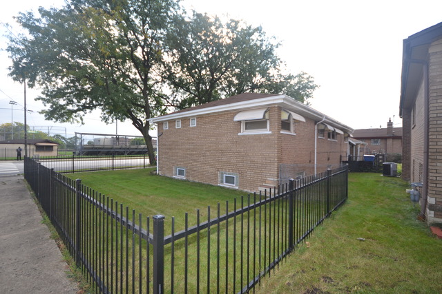 51 E 124th Pl, Chicago, IL 60628 photo 20