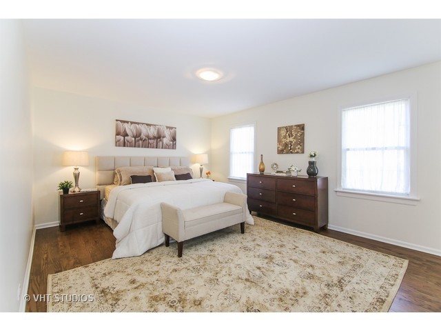 910 Gordon Ter, Winnetka, IL 60093 photo 8