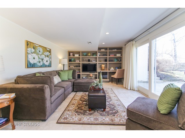 910 Gordon Ter, Winnetka, IL 60093 photo 7
