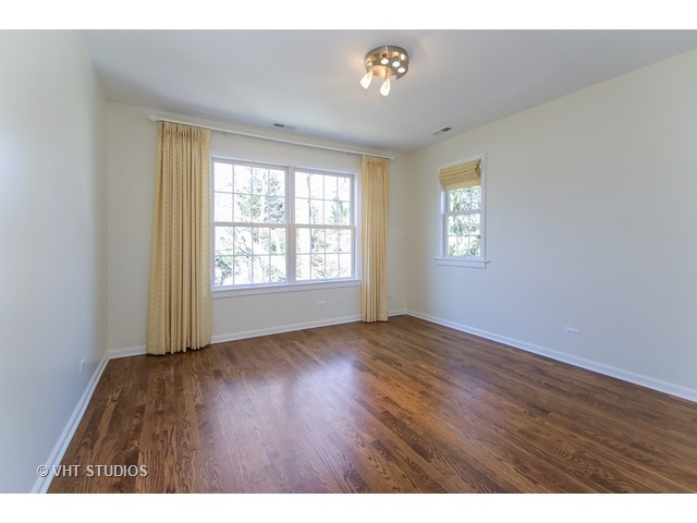 910 Gordon Ter, Winnetka, IL 60093 photo 14