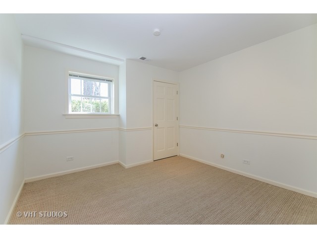 910 Gordon Ter, Winnetka, IL 60093 photo 16