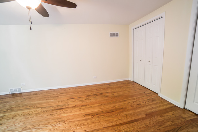 3 Exeter On Oxford, Rolling Meadows, IL 60008 photo 16