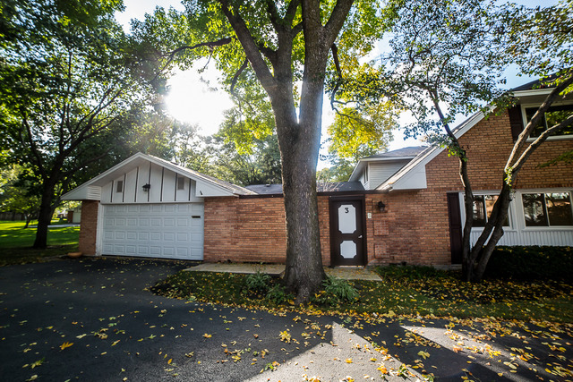 3 Exeter On Oxford, Rolling Meadows, IL 60008 photo 1