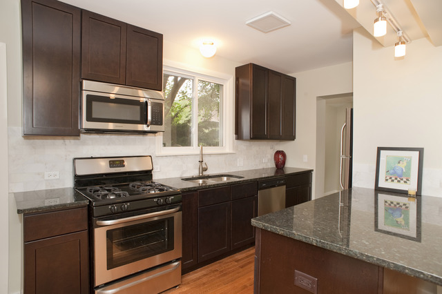 462 Longcommon Rd, Riverside, IL 60546 photo 7