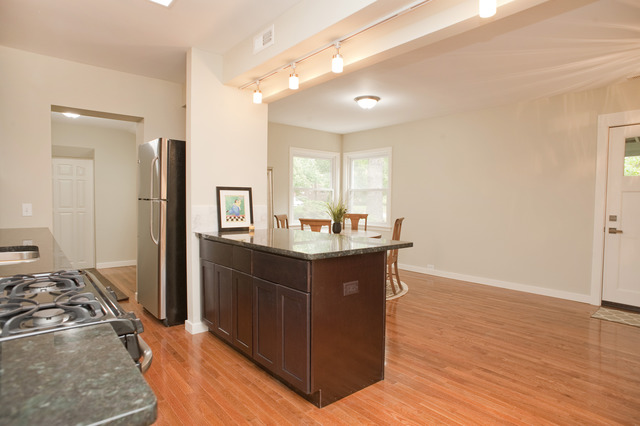 462 Longcommon Rd, Riverside, IL 60546 photo 9