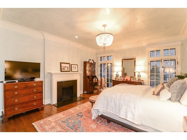 21 Elm St #2C, Chicago, IL 60611 photo 10