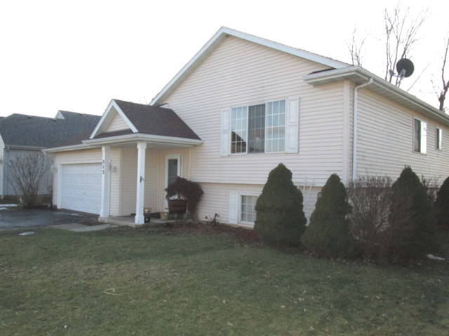513 Iona Ln, Harvard, IL 60033 photo 17