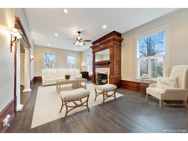 1047 Forest Ave, Evanston, IL 60202 photo 5