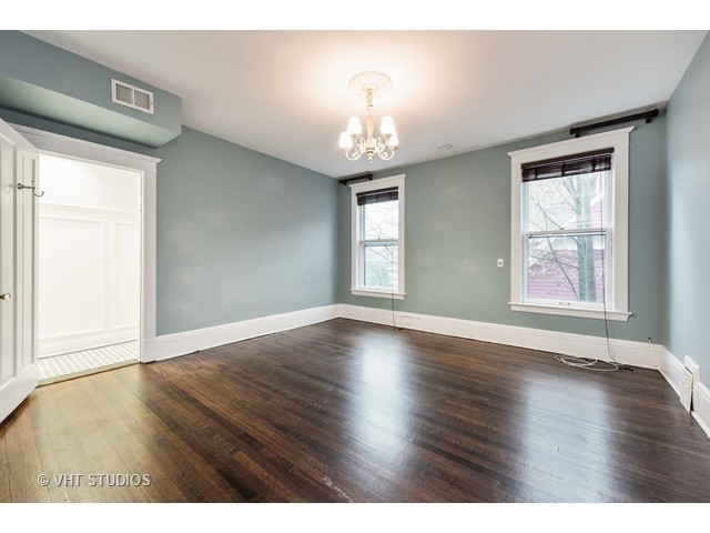 1047 Forest Ave, Evanston, IL 60202 photo 17
