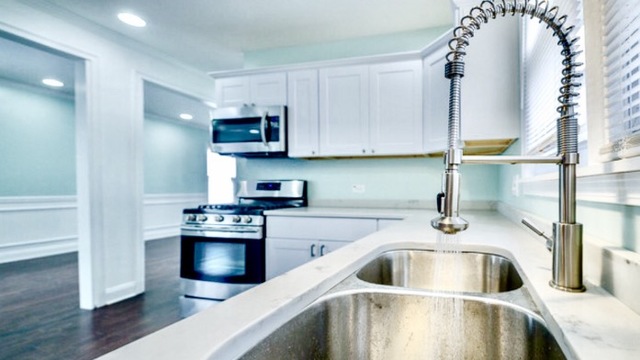 31 E 99th Pl, Chicago, IL 60628 photo 5