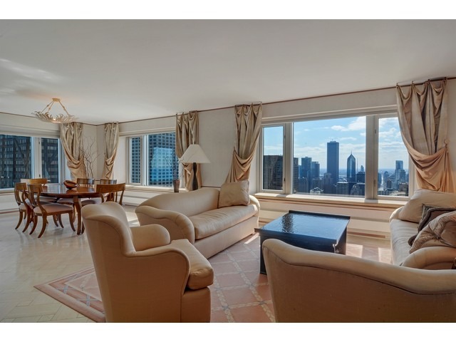 132 E Delaware Pl #5802, Chicago, IL 60611 photo 6