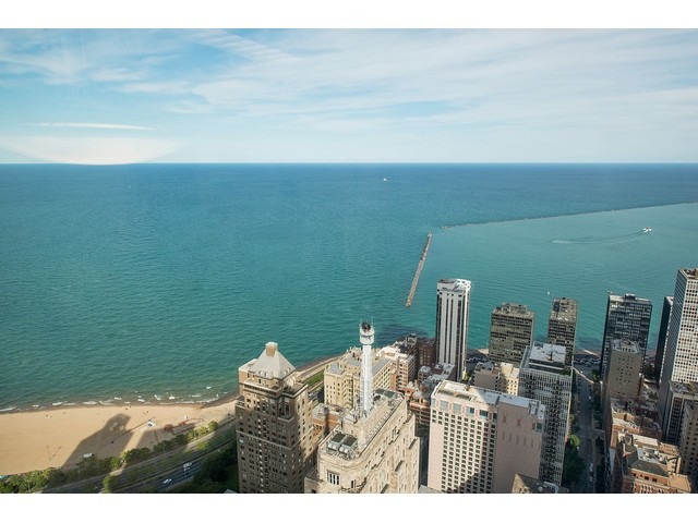 132 E Delaware Pl #5802, Chicago, IL 60611 photo 21