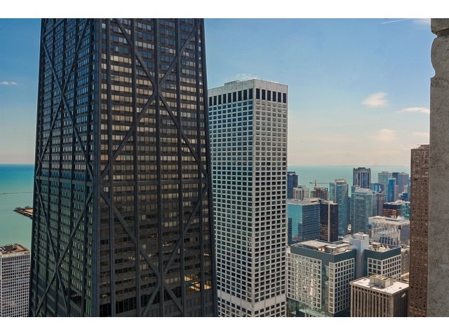 132 E Delaware Pl #5802, Chicago, IL 60611 photo 22