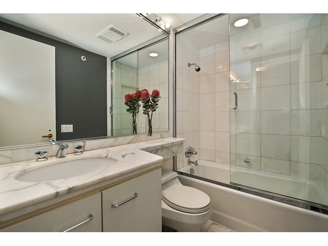 132 E Delaware Pl #5802, Chicago, IL 60611 photo 20